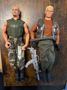 G.I. Joe Vintage 1996 Hasbro 12in Action Figure lot in very good condition (2)